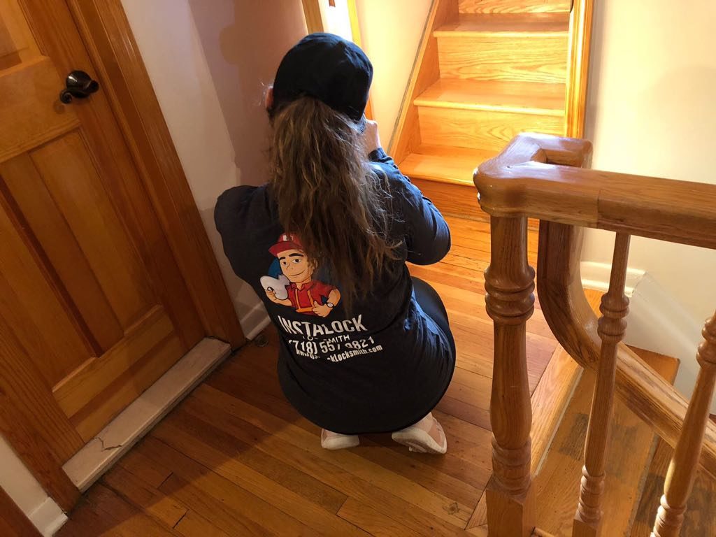 female locksmith nyc