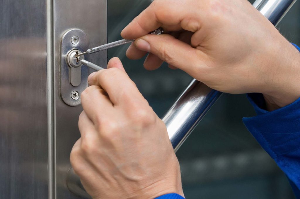 Emergency locksmith Service